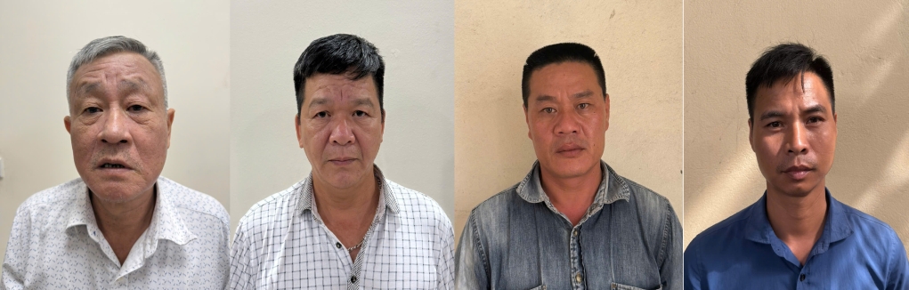 Các đối tượng bị khởi tố về hành vi "gây ô nhiễm môi trường" (từ trái sang Nguyễn Mạnh Thuyên, Vũ Văn Tuyển, Phạm Anh Tuấn, Lê Hữu Mạnh)