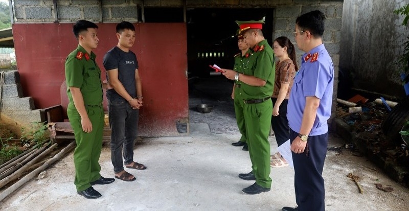 Cơ quan điều tra khám xét cơ sở giết mổ gia súc của đối tượng Nông Văn Chung