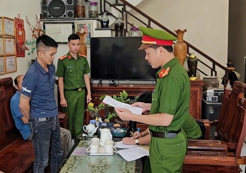 Thực hiện lệnh bắt đối tượng Lâm Văn Chung