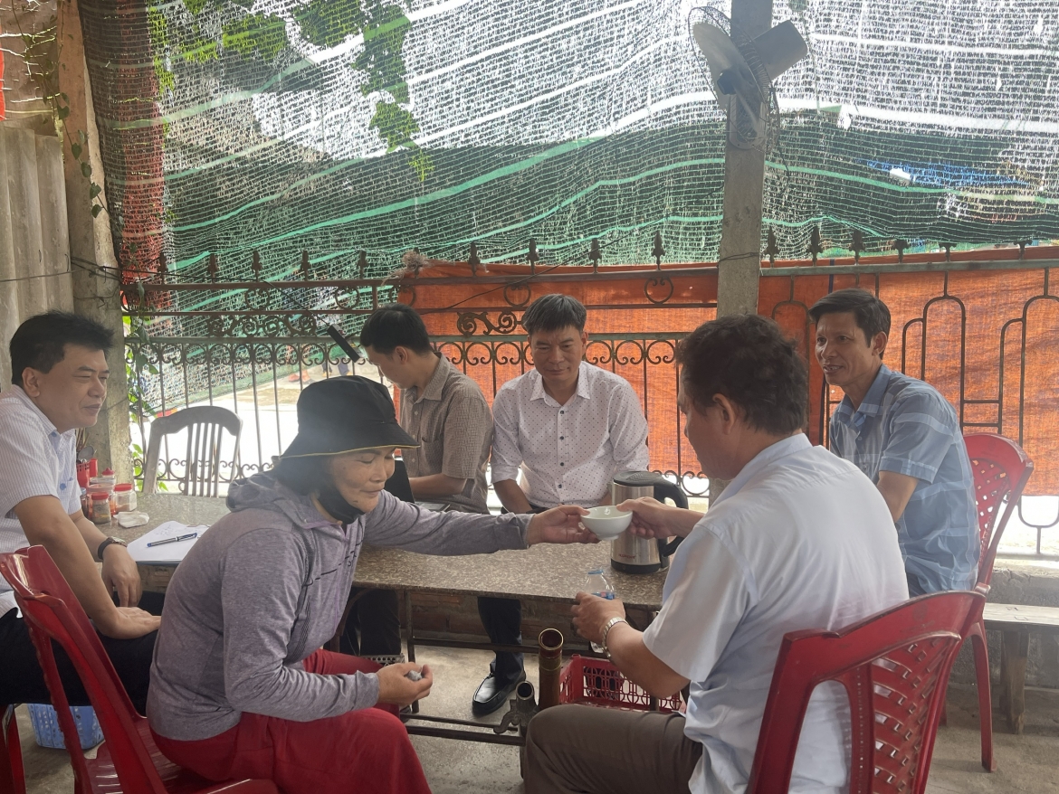 Kiểm tra các quán ăn ở xã Quỳnh An