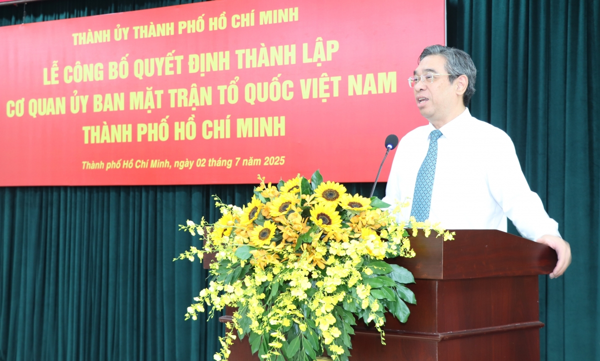 Ông Nguyễn Phước Lộc, Phó Bí thư Thành ủy, Chủ tịch Ủy ban MTTQ Việt Nam TP.HCM phát biểu tại buổi lễ công bố chiều ngày 2/7