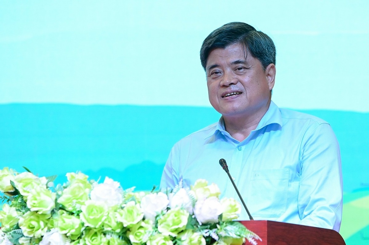 Thứ trưởng Bộ Nông nghiệp và Môi trường Trần Thanh Nam đề nghị các địa phương xác định cây, con chủ lực và tích hợp đồng bộ vào quy hoạch tổng thể