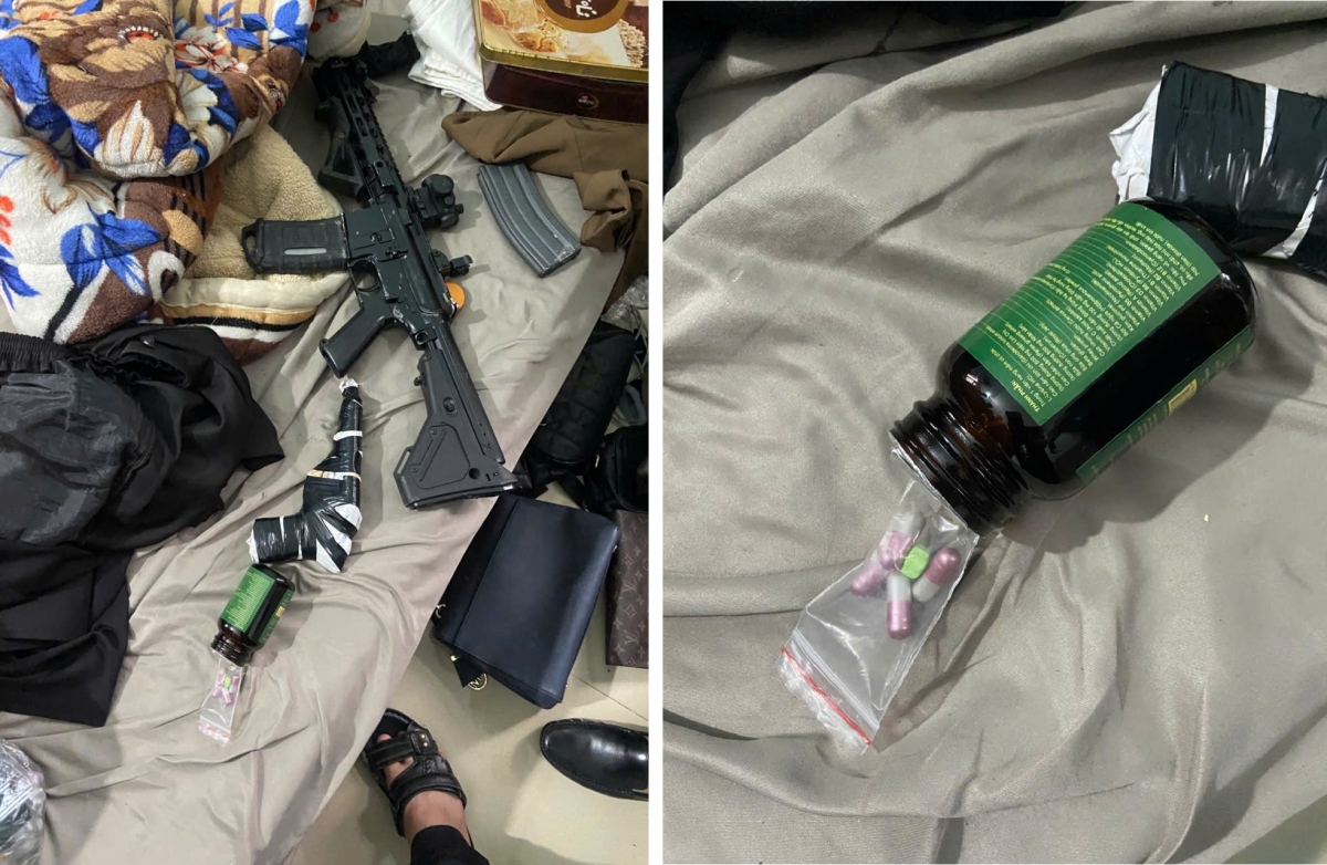 Ma túy và vũ khí thu giữ được khi khám xét nơi ở của đối tượng Hoàng Minh Thành (Yên Thọ, Quảng Ninh).