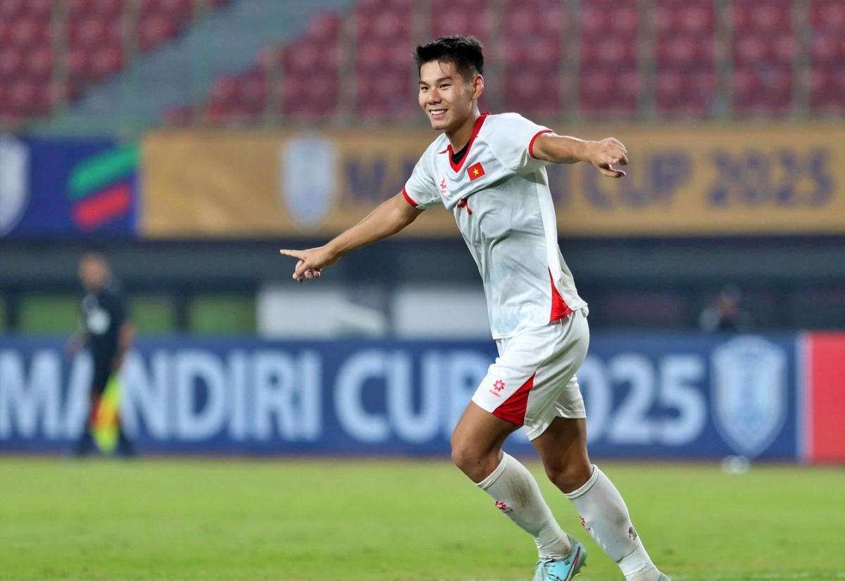 Trung vệ Hiểu Minh đang dẫn đầu danh sách Vua phá lưới của U23 Việt Nam với 2 bàn thắng. (Ảnh: VFF)