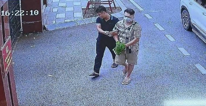 "Tiến Bịp" bị bắt giữ để điều tra hành vi Tổ chức sử dụng trái phép chất ma túy.
