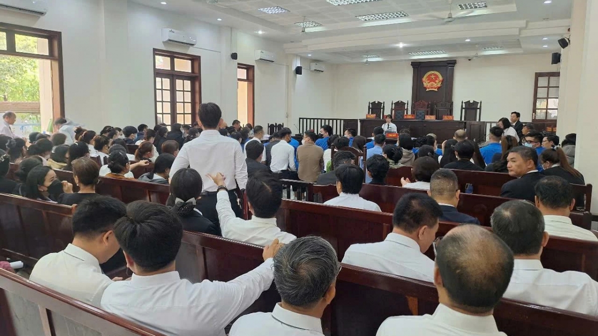 Quang cảnh phiên tòa (Ảnh: Tố Tâm)