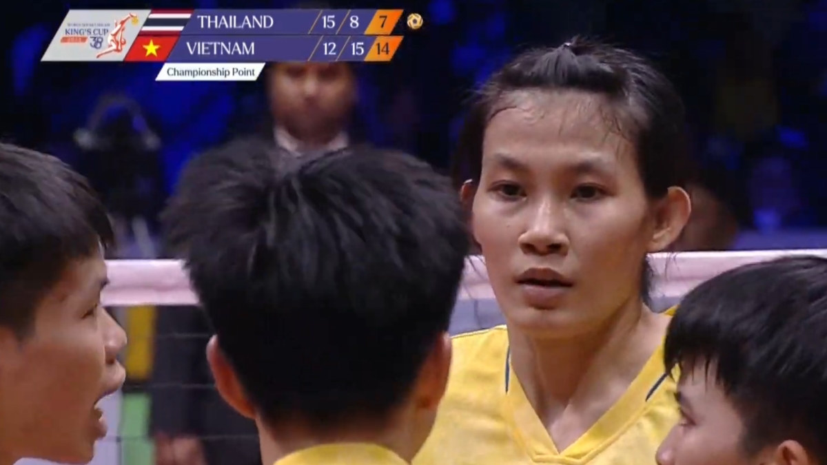 Đội tuyển cầu mây nữ Việt Nam xuất sắc ngược dòng đánh bại Thái Lan để vô địch thế giới.