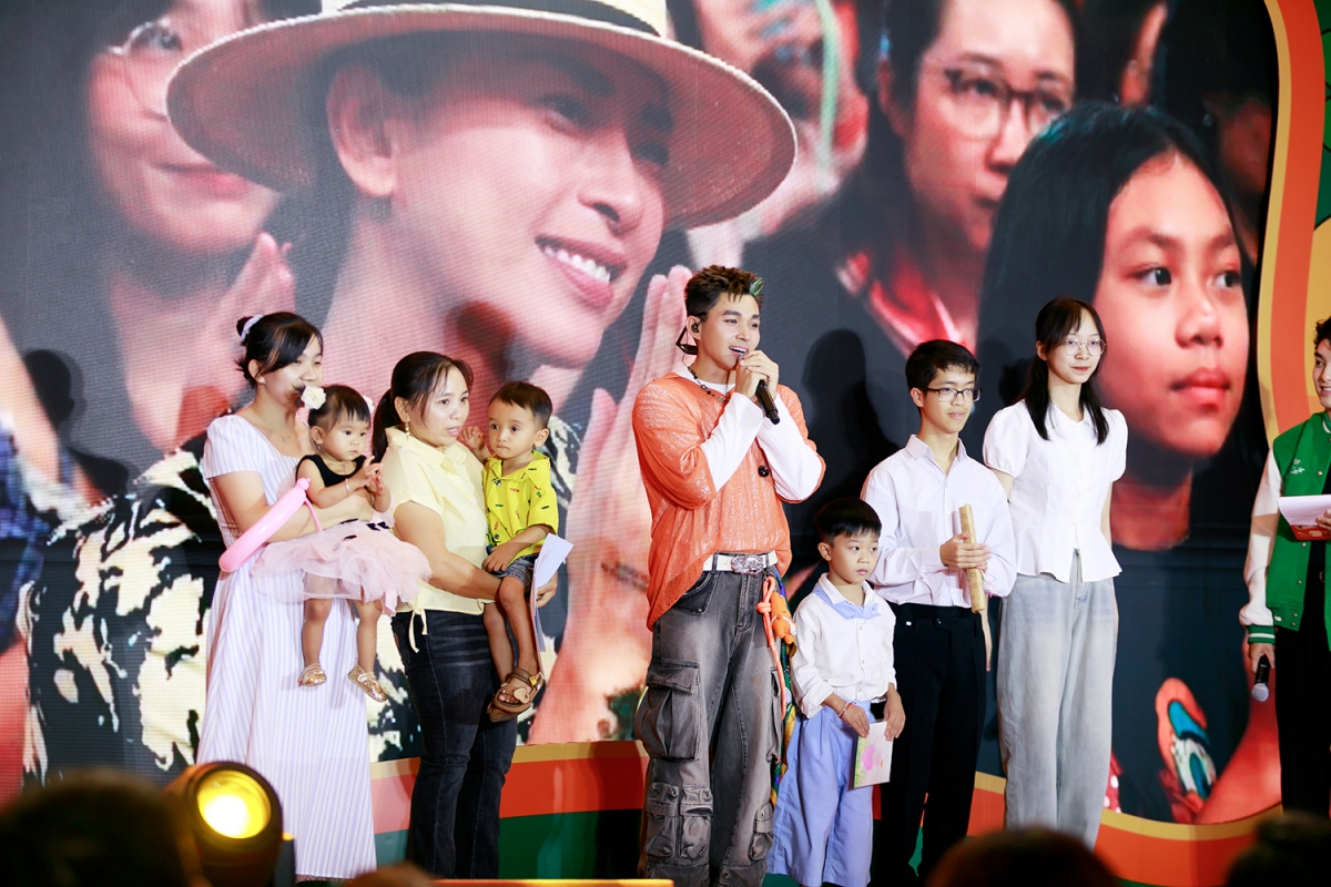 Kỷ niệm 15 làm nghệ thuật, Jun Phạm kêu gọi quyên góp hơn 1 tỷ đồng hỗ trợ các bệnh nhi