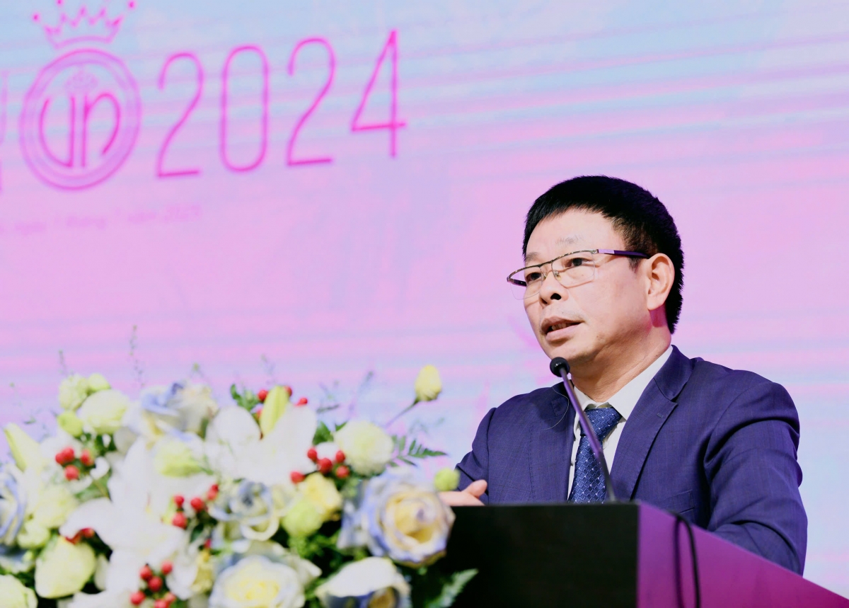 Nhà báo Phùng Công Sưởng - Tổng Biên tập báo Tiền Phong, Trưởng Ban Tổ chức cuộc thi Hoa hậu Việt Nam 2024 phát biểu tại họp báo.