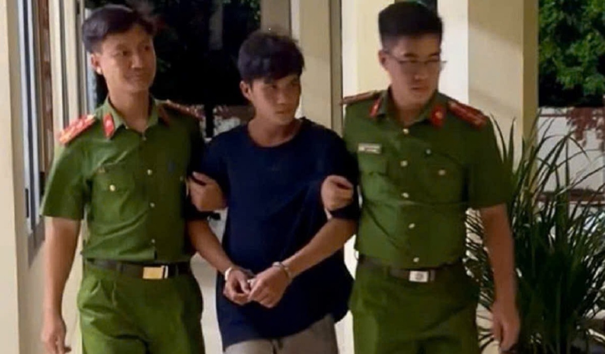 Đối tượng Vũ Văn Tuấn bị công an bắt giữ