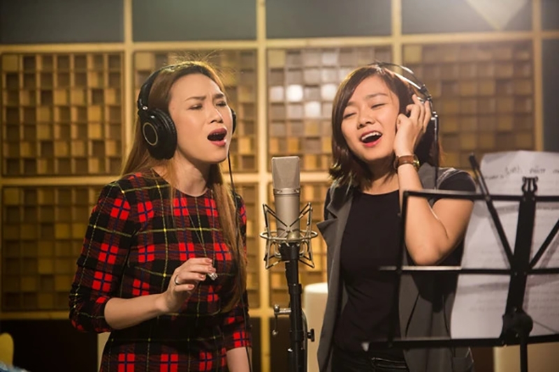 Trước khi nổi tiếng với hình ảnh MC song ngữ, Thu Thủy từng được biết tới với vai trò ca sĩ. Người đẹp tham dự cuộc thi The Voice 2015 và là học trò của ca sĩ Mỹ Tâm. Ảnh: NVCC