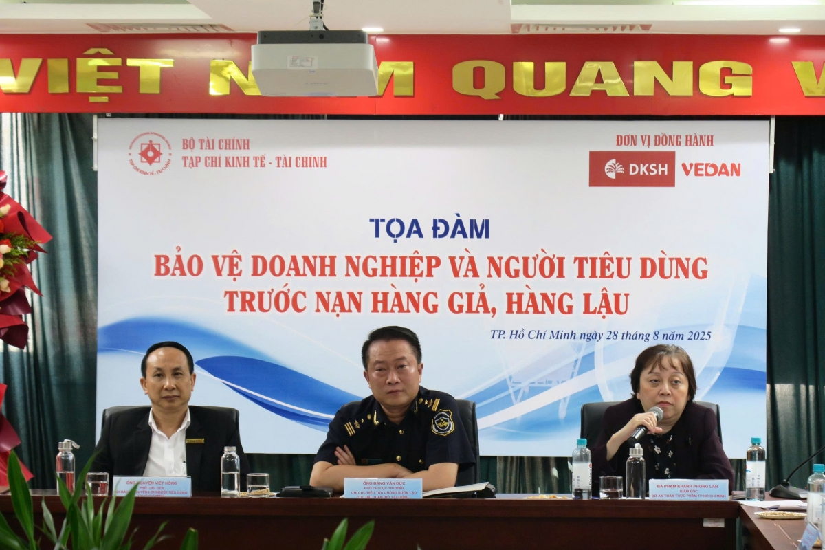 Các đại biểu trao đổi, thảo luận. (Ảnh: BTC)