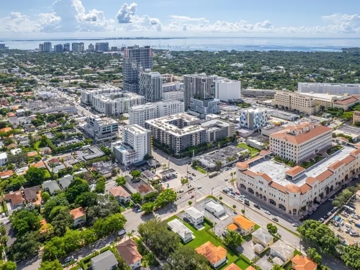 Dữ liệu của Zillow cho thấy Gables Estates có chỉ số giá trị nhà cao nhất cả nước, dựa trên đánh giá về giao dịch mua bán, đánh giá thuế và hồ sơ công khai, cùng với các thông tin chi tiết về nhà như diện tích và vị trí. (Ảnh: Anthony Giarrusso/Shutterstock)