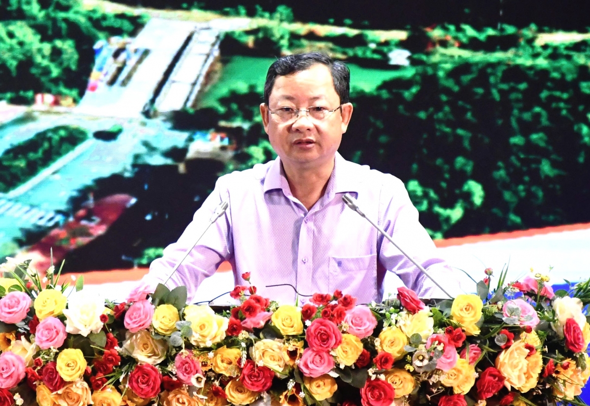 Ông Nguyễn Quốc Thanh, Giám đốc Sở Văn hóa - Thể thao &amp; Du lịch Cà Mau phát biểu trong Hội nghị sơ kết