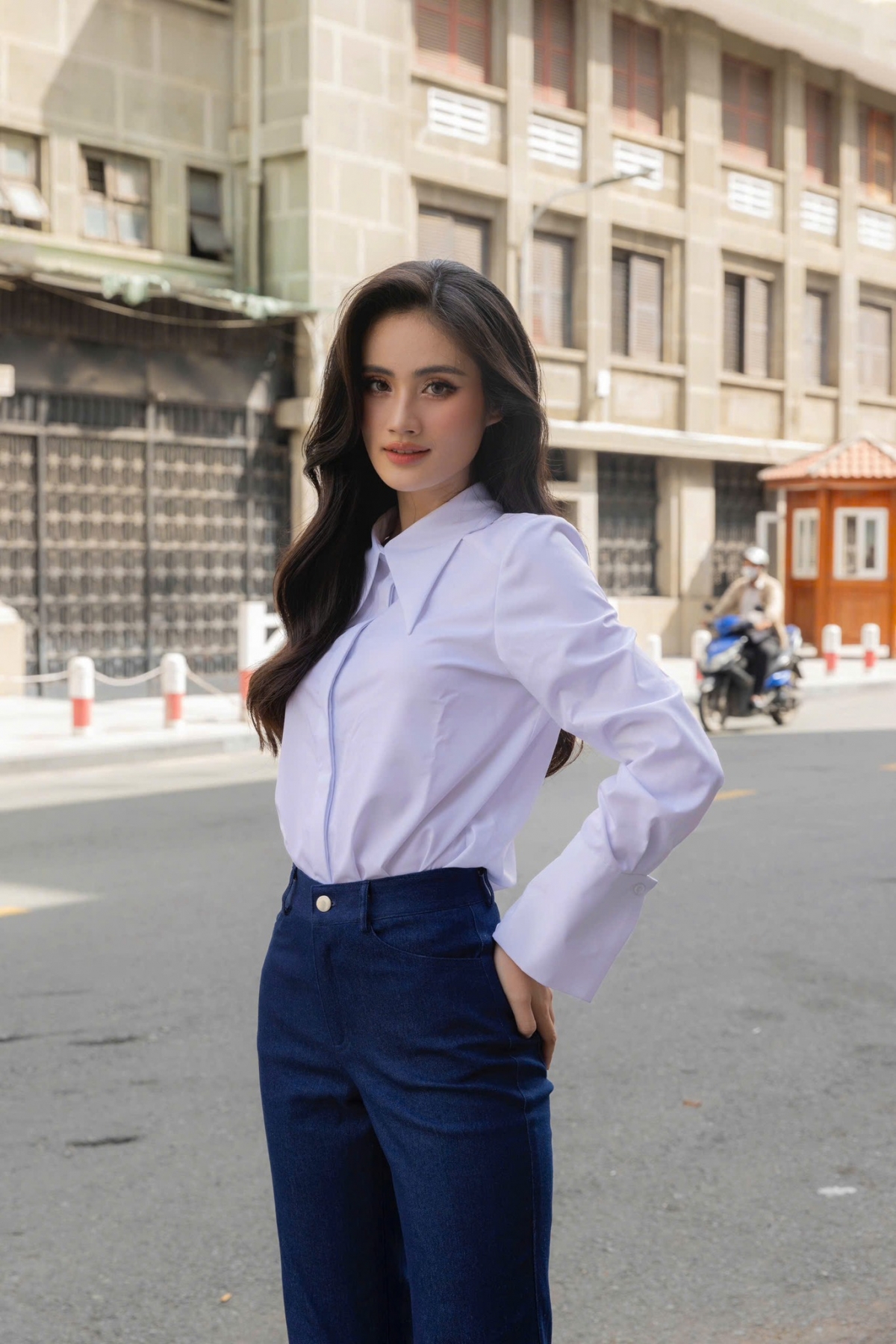 Hoa hậu Ý Nhi thông báo việc sẽ tạm dừng các hoạt động giải trí để trở lại Australia du học.