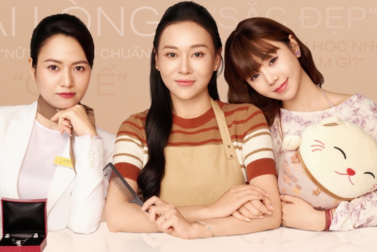 Từ trái qua: Việt Hoa, Phương Oanh, Quỳnh Kool trong "Gió ngang khoảng trời xanh". Ảnh: ĐPCC