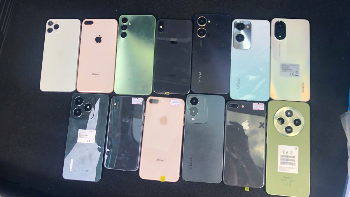 Tang vật công an đang thu giữ (ảnh: Công an Bình Phước)