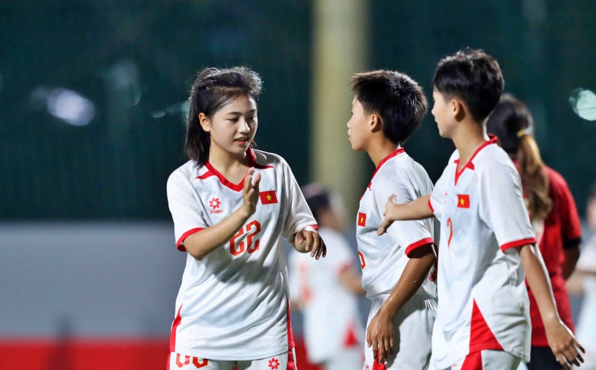 ĐT U20 nữ Việt Nam có chiến thắng đậm 6-0 trước ĐT U20 nữ Hong Kong (Trung Quốc). (Ảnh: VFF)