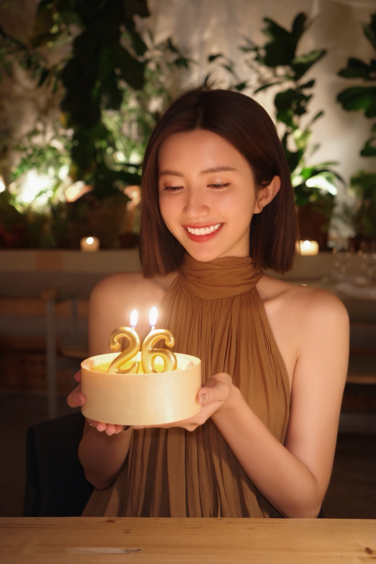 Diễn viên Ngọc Huyền chào đón tuổi 26. “Tuổi mới rực rỡ và bình an nha”, cô viết.