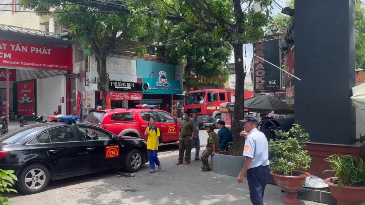 Lực lượng chức năng có mặt tại hiện trường.