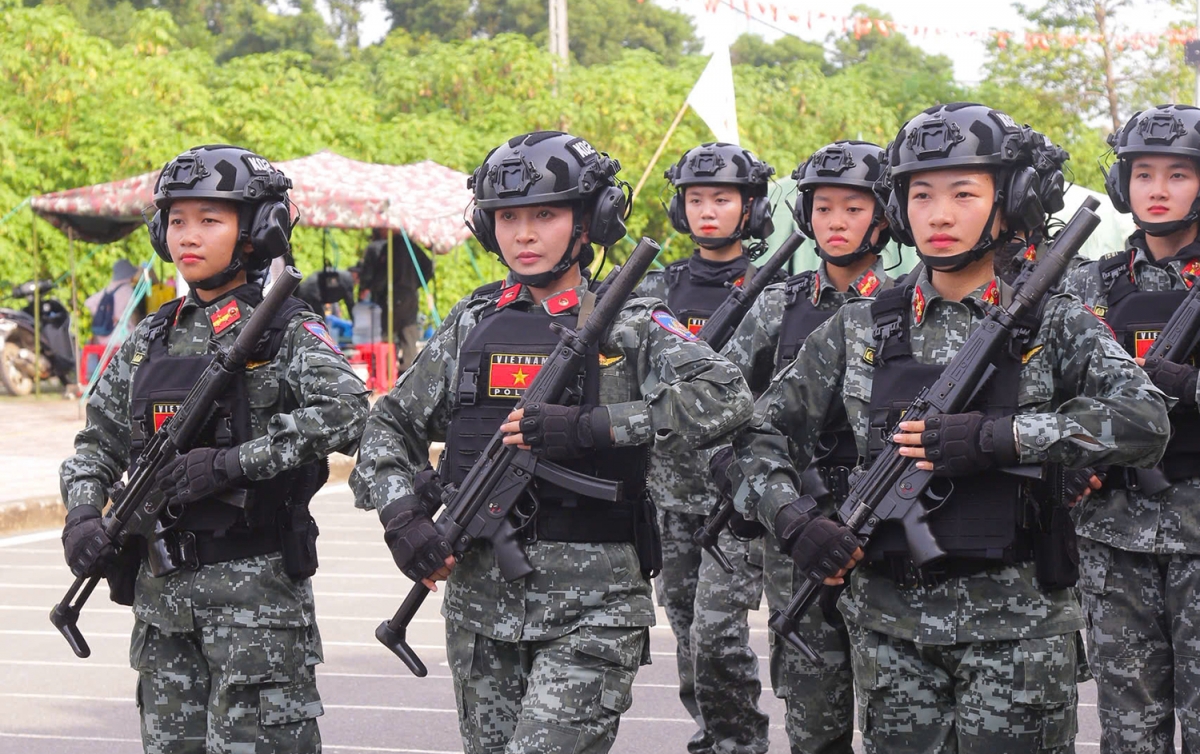 Nguyễn Duyên Quỳnh ra mắt “Nguyện thề vì bình yên” – Hành khúc tri ân lực lượng CAND