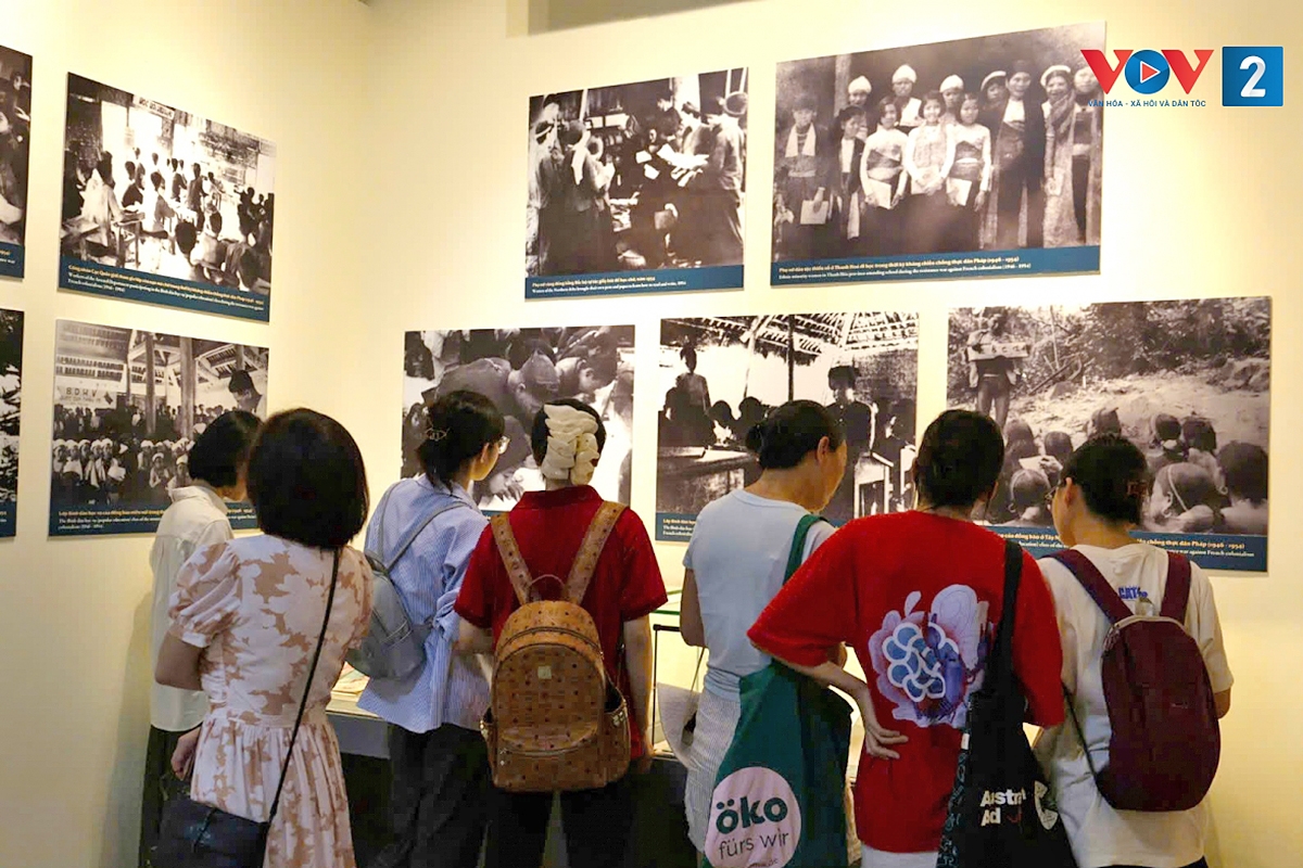 Rất nhiều tài liệu, hiện vật quý về bình dân học vụ lần đầu tiên được giới thiệu tới công chúng.