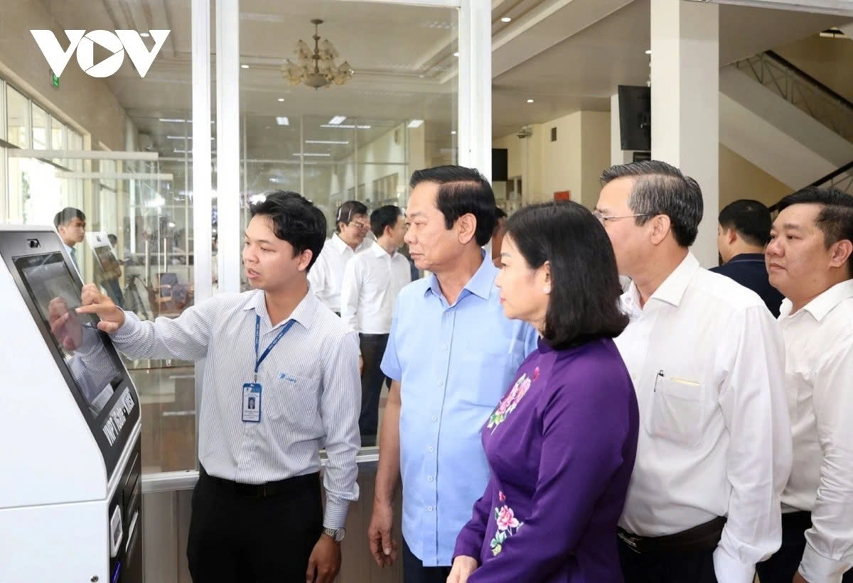 Lãnh đạo TP. Cần Thơ kiểm tra Trung tâm Phục vụ hành chính công trên địa bàn