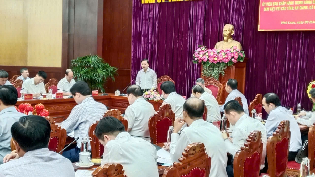 Phó Thủ tướng Trần Hồng Hà phát tại buổi làm việc với các tỉnh trong khu vực ĐBSCL