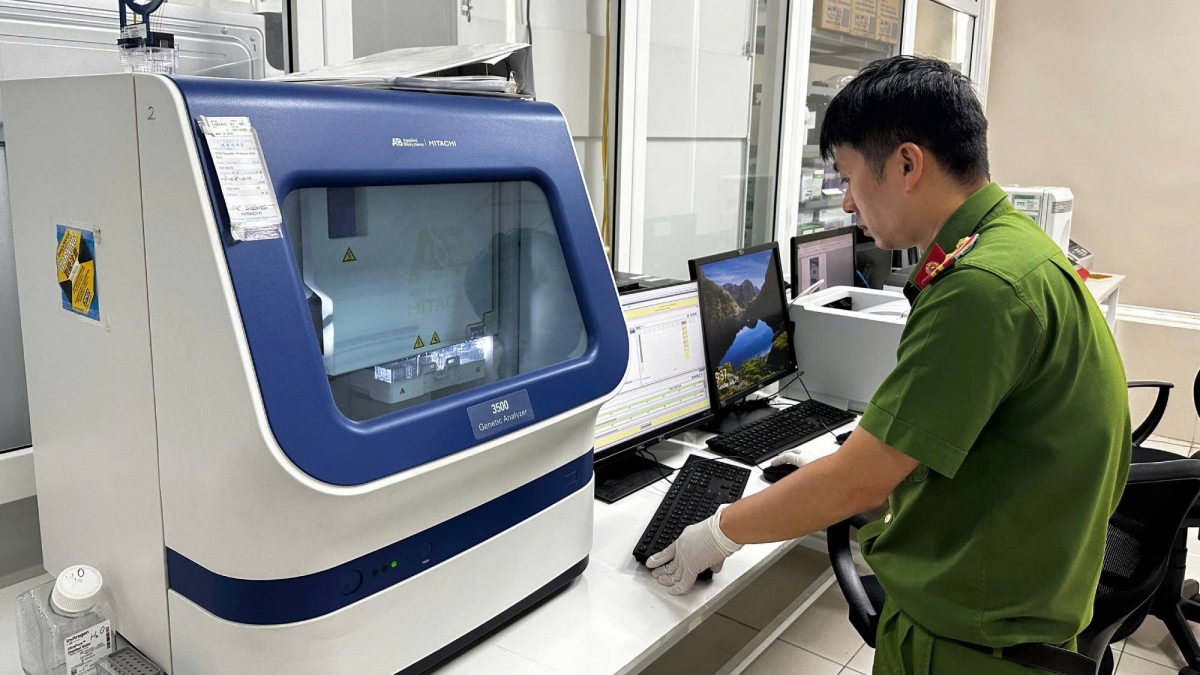 Cán bộ, chiến sĩ Phòng Kỹ thuật hình sự Công an Quảng Ninh chủ động nâng cao năng lực chuyên môn phục vụ công tác điều tra tội phạm