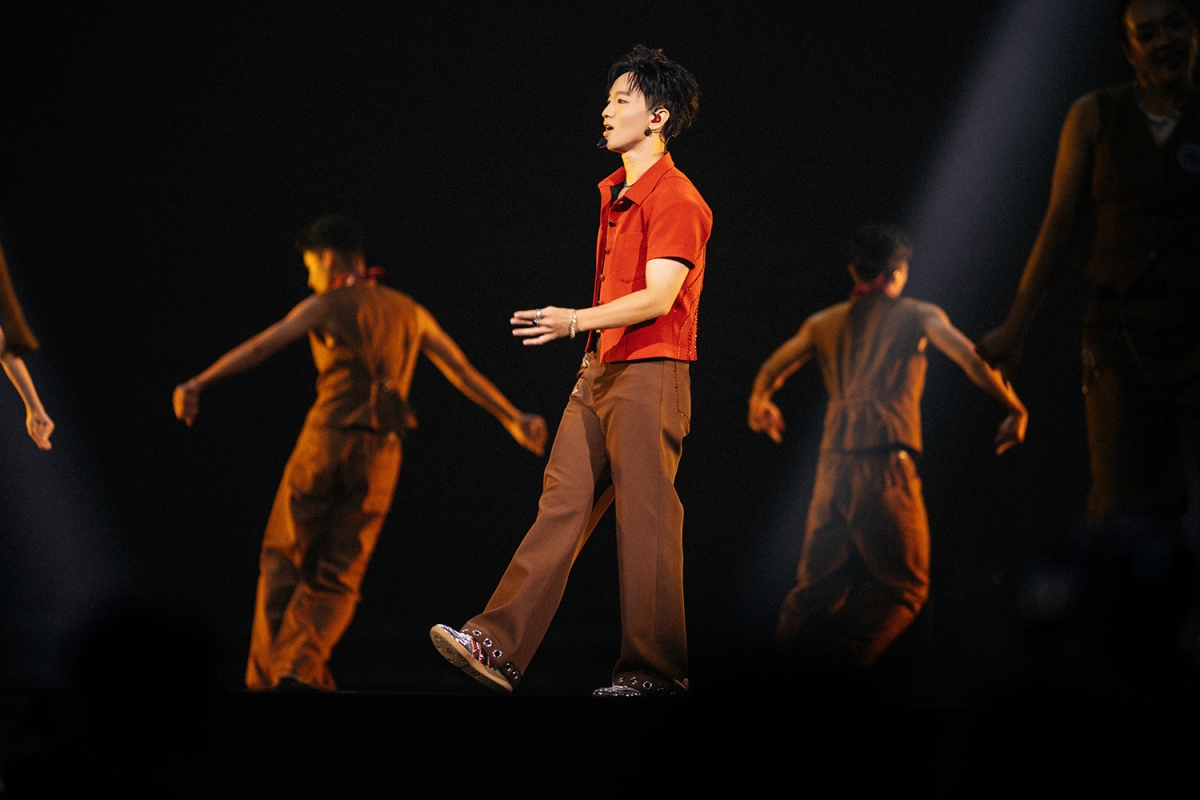 Hoàng Dũng trong concert tại Hà Nội