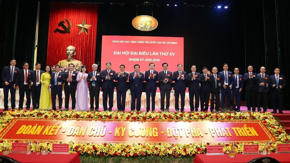 Các đại biểu chụp ảnh chung. Ảnh: PV