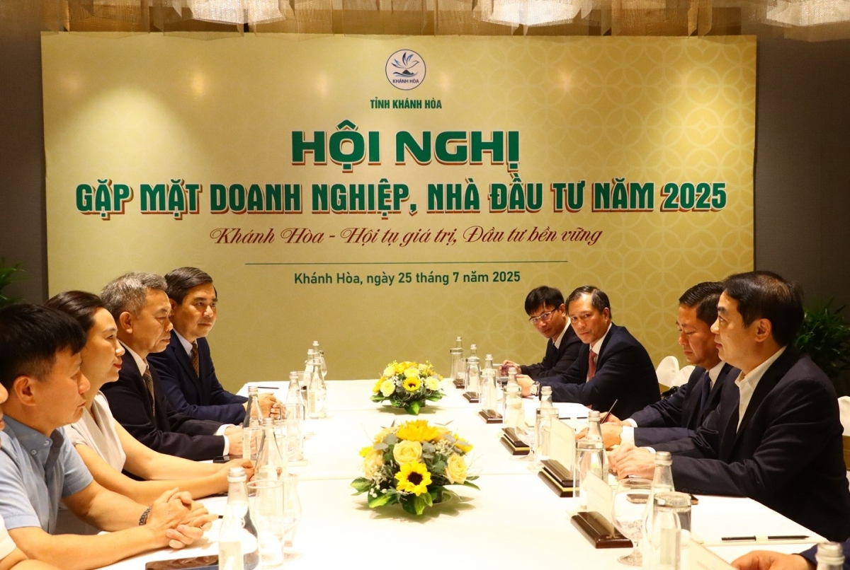 Lãnh đạo tỉnh Khánh Hòa gặp mặt các doanh nghiệp, nhà đầu tư đang đầu tư tại địa phương