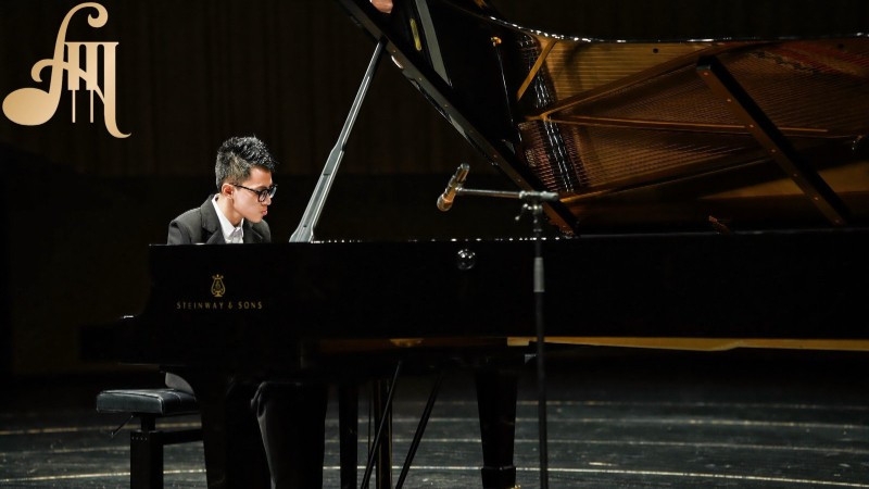 Phạm Tuấn Khôi xuất sắc giành giải thưởng Thanh Âm - giải Đặc biệt tại bảng thi piano, nhóm Thiếu niên A, trong chung kết Cuộc thi âm nhạc quốc tế QingYin Award - Youth Music Festival 2025. (Ảnh: QingYin Award Việt Nam)