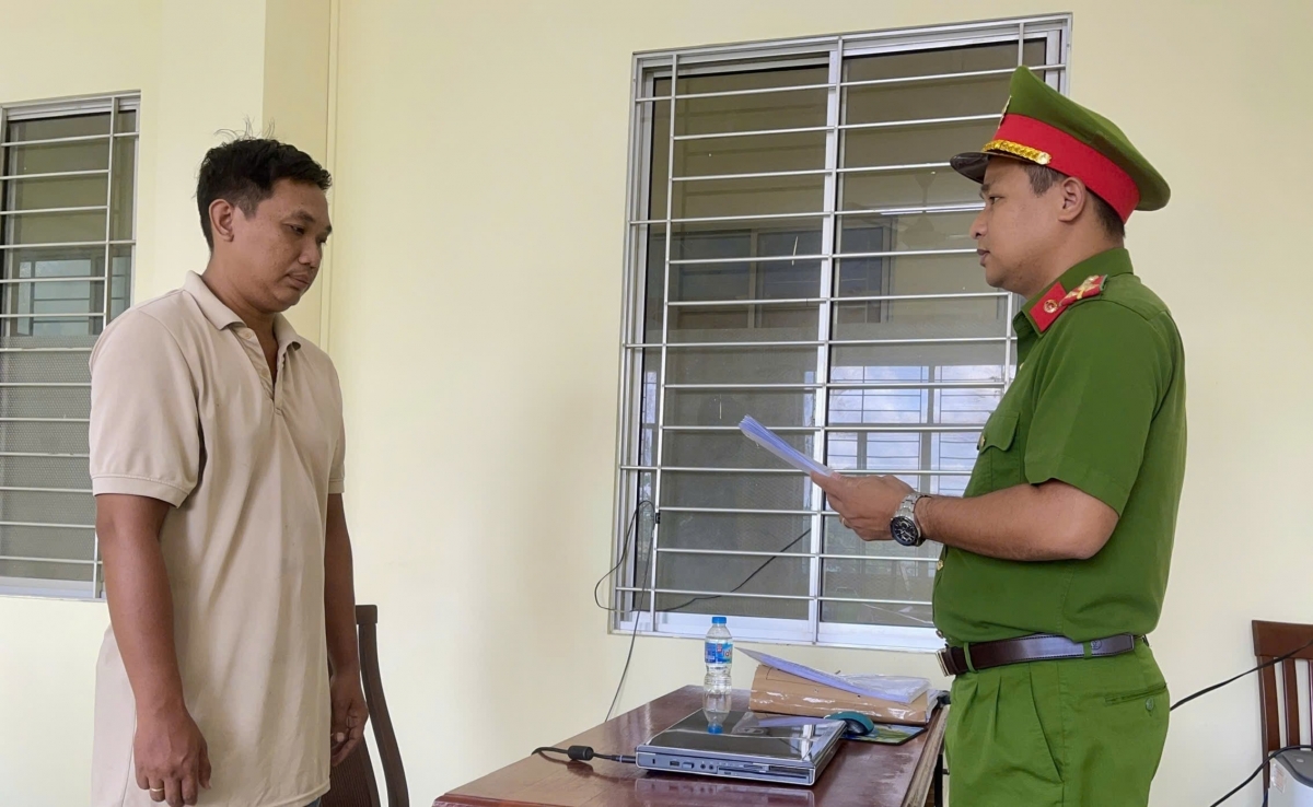  Đối tượng bị khởi tố vì bán 80 hóa đơn khống.