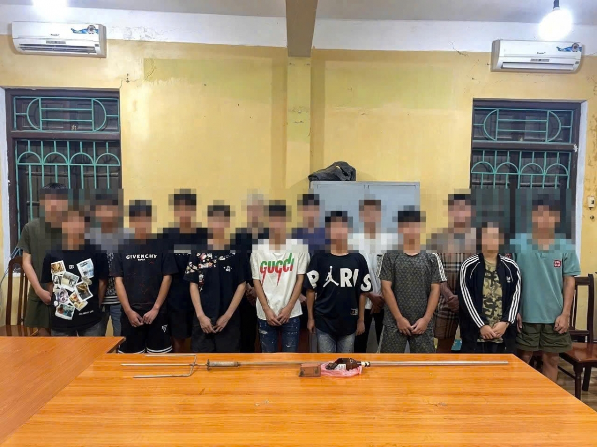 Các đối tượng bị tạm giữ