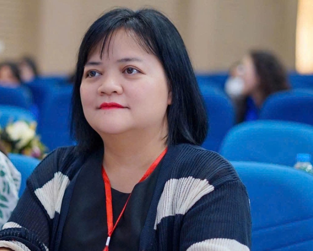 TS. Lê Cẩm Hà, Học viện Hành chính và Quản trị công.