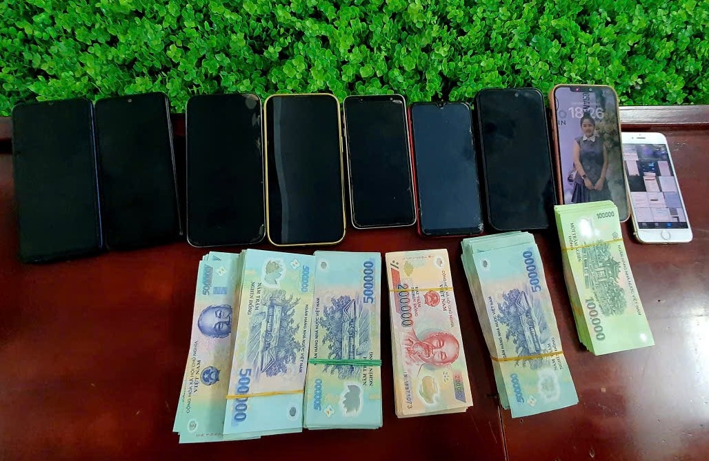 Tang vật vụ đánh bạc