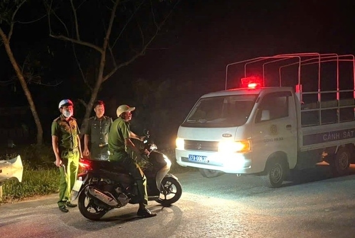 Lực lượng chức năng đang truy bắt phạm nhân Trần Ngọc Hòa.