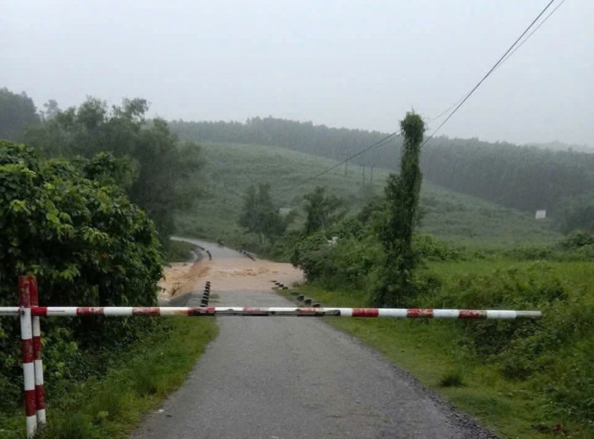 Mưa lớn gây ngập một số ngầm tràn ở miền núi tỉnh Quảng Trị