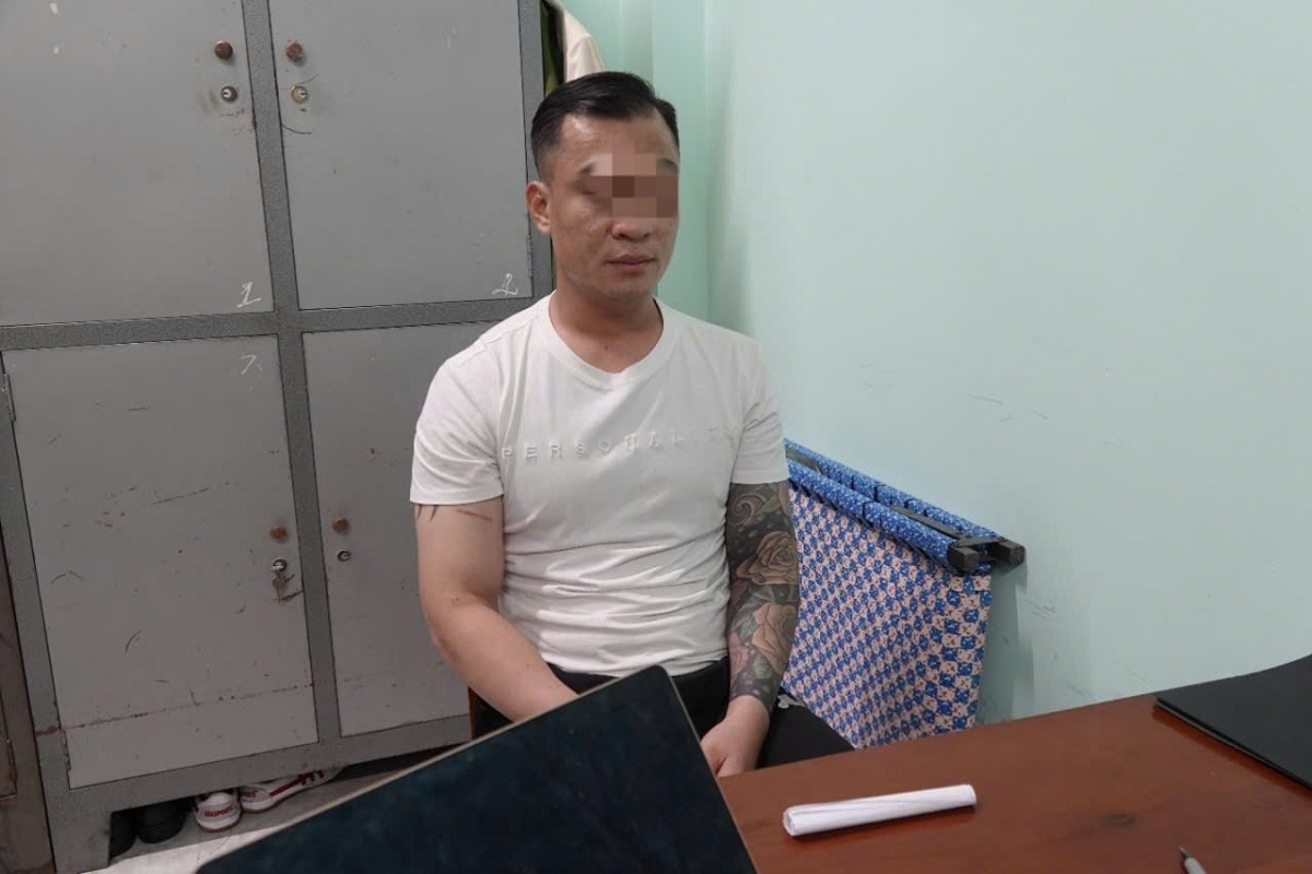 Nguyễn Thành Pháp tại cơ quan công an. Ảnh: CALĐ