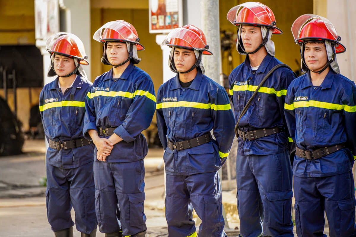 Các chiến sĩ nhập vai bước vào buổi tập huấn