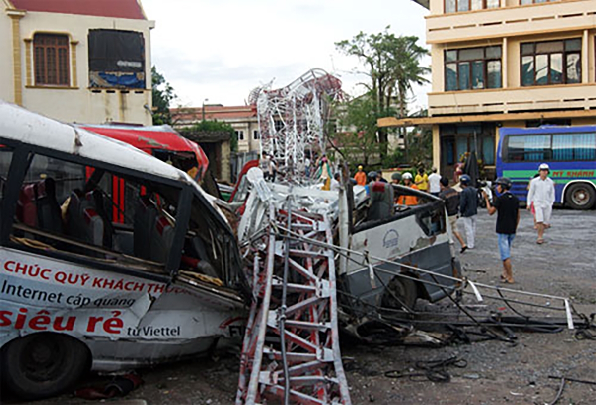 Bão gây thiệt hại nặng nề ở những nơi đi qua (Ảnh minh họa của Trung tâm Dự báo KTTV quốc gia)