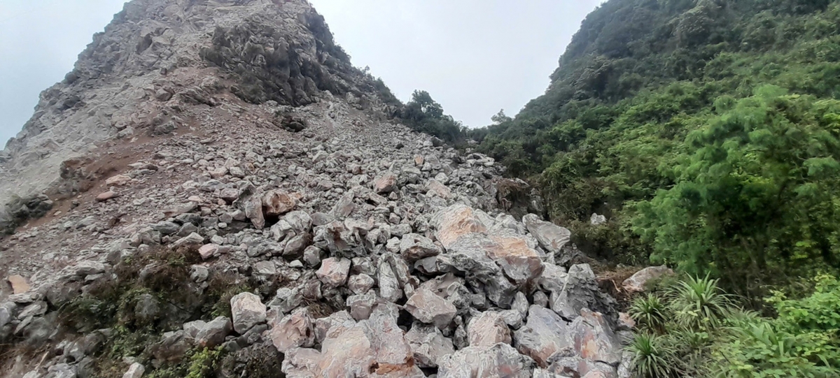 Ngọn núi nơi phát hiện thi thể bà Vân