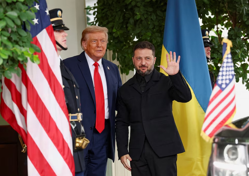 Tổng thống Mỹ Donald Trump tiếp đón Tổng thống Ukraine Volodymyr Zelensky tại Nhà Trắng ngày 18/8/2025. Ảnh: Reuters