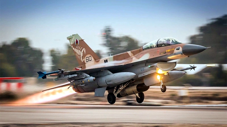 Tiêm kích F-16 cất cánh từ một căn cứ không quân của Israel - Ảnh: IDF