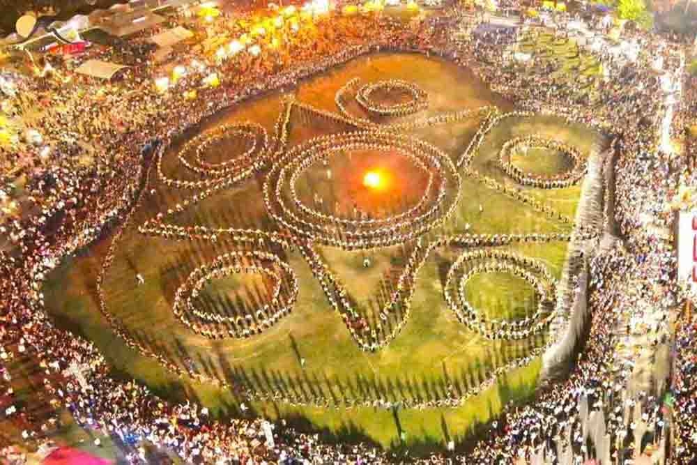 Vòng đại xòe với sự tham gia của hơn 2.500 người là điểm nhấn các hoạt động Tết Độc lập tại Lai Châu năm nay