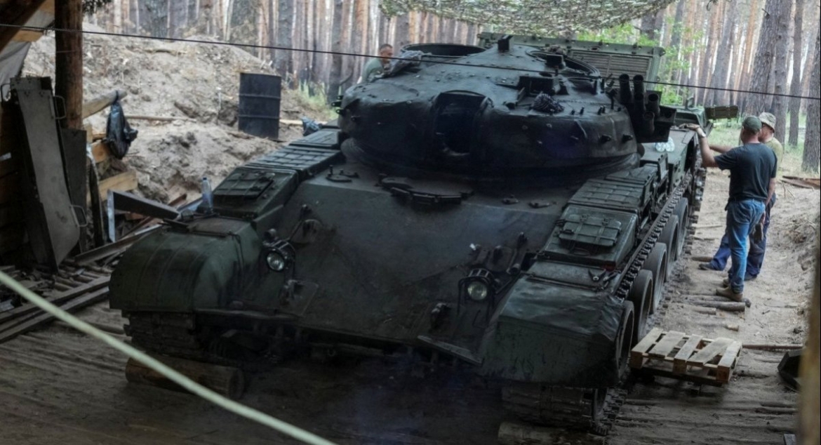 Khung gầm pháo tự hành 2S19 Msta-S gắn tháp pháo T-72B. Ảnh: T_90AK.