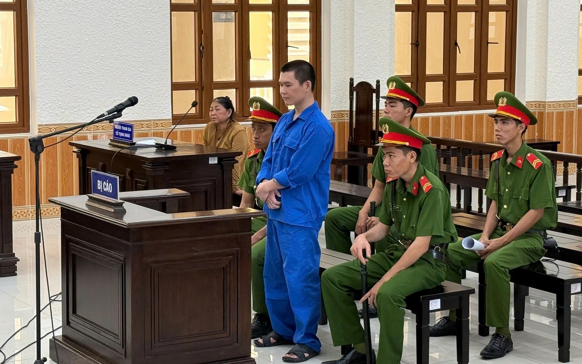 Bị cáo Phạm Văn Lâm tại phiên toà (Ảnh: Đ.P)