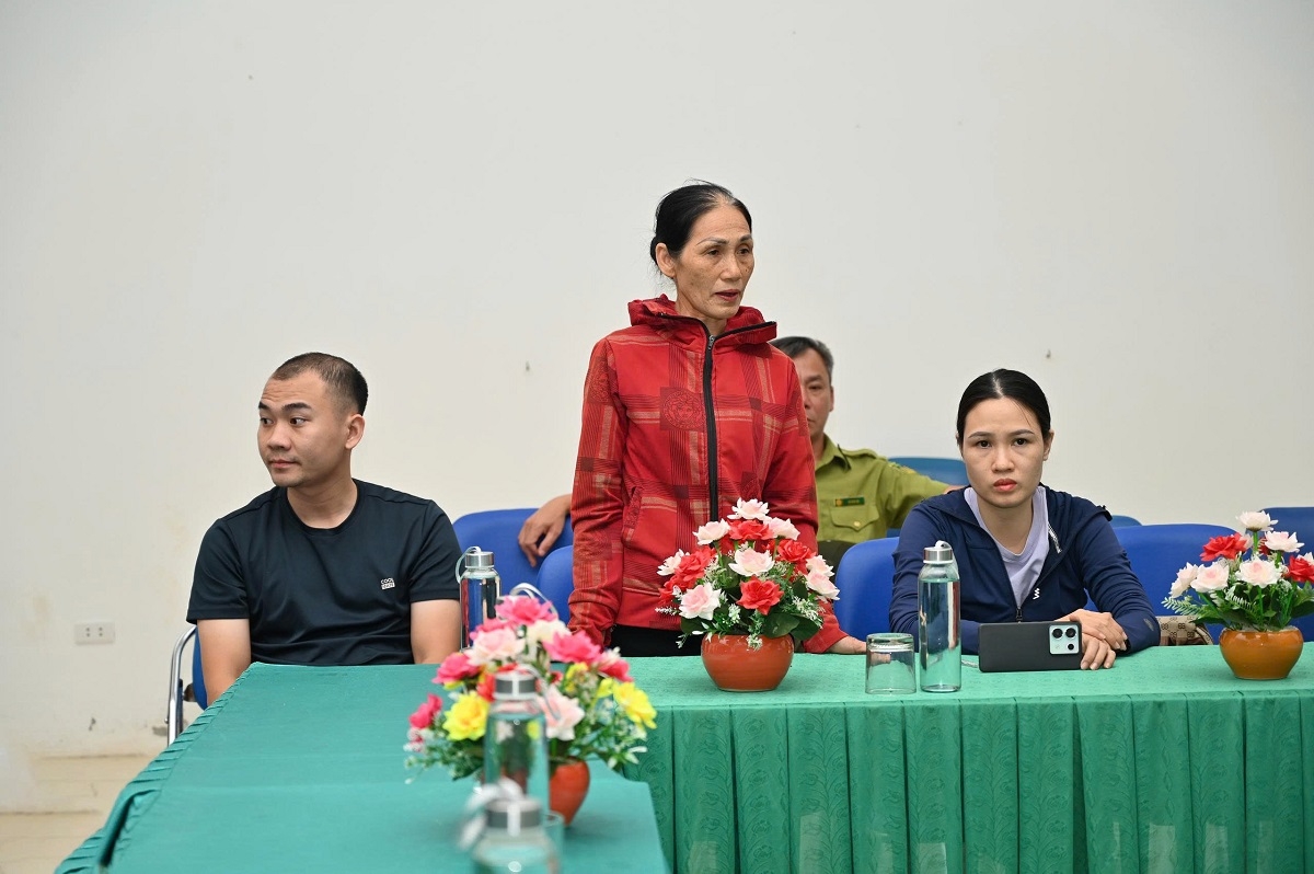 Gia đình anh Mạnh túc trực, hỗ trợ trong khả năng có thể với mong muốn sớm tìm thấy nạn nhân.