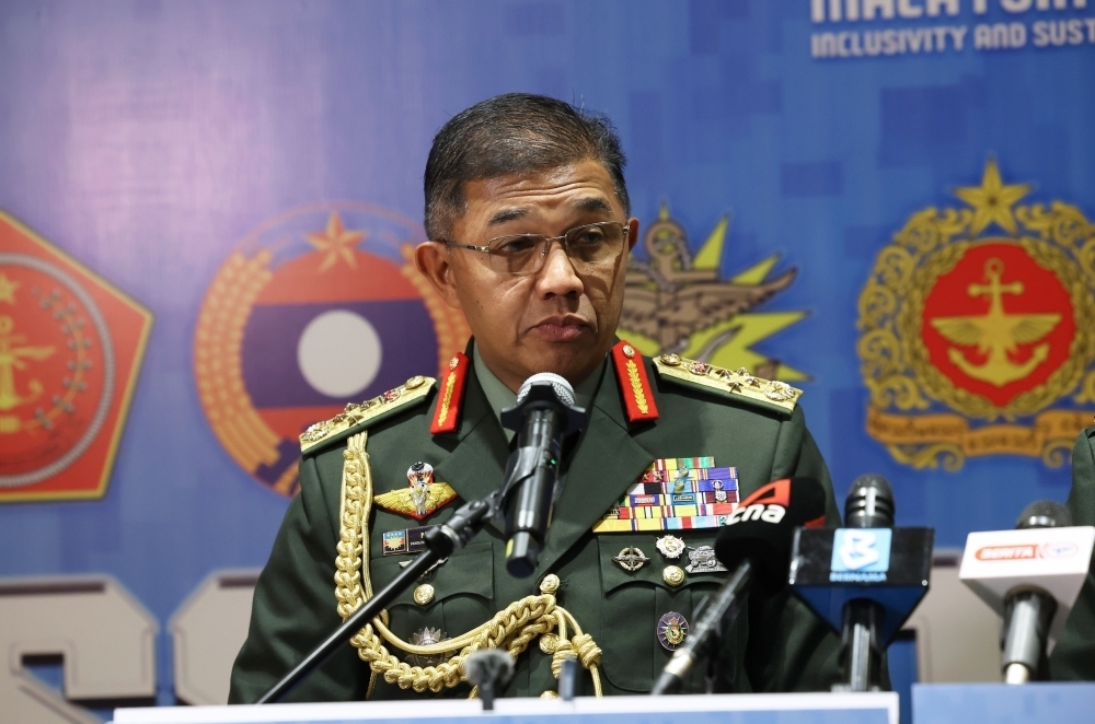 Ông Mohd Nizam Bin Haji Jaffar, Tổng Tư lệnh các lực lượng vũ trang Malaysia trả lời báo giới ngày 10/9. Ảnh: Bernama